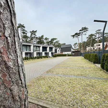 Prestige House - 2 Sypialnie Z Ogródkiem I Basenem Lejlighed Pobierowo