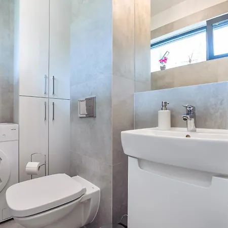 Lejlighed Prestige House - 2 Sypialnie Z Ogródkiem I Basenem