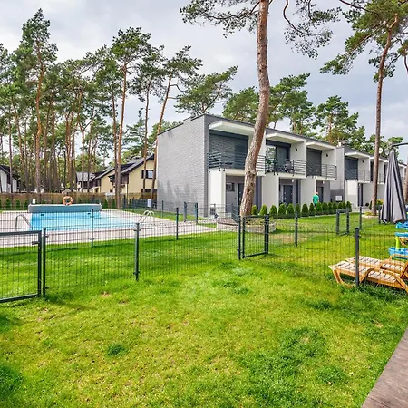 Prestige House - 2 Sypialnie Z Ogródkiem I Basenem Lejlighed Pobierowo